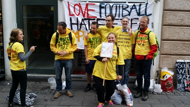 Anti-FIFA crowd :)